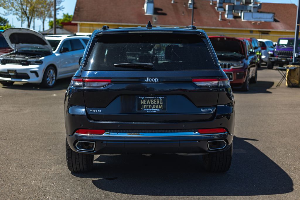 2024 Jeep Grand Cherokee Overland thumbnail 10