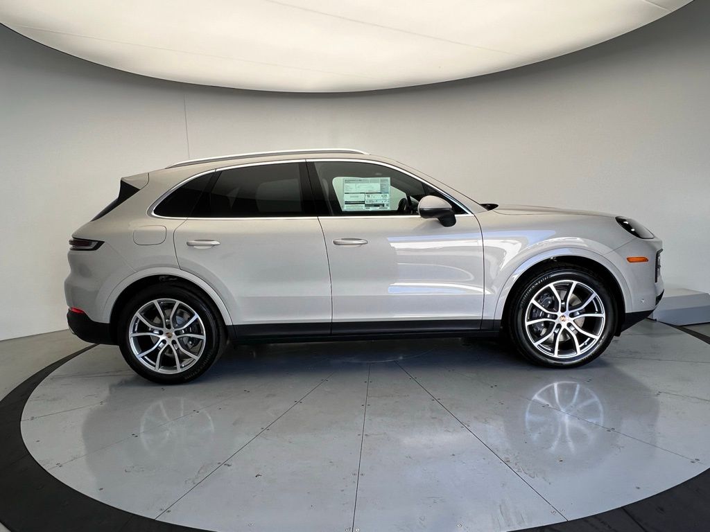 Thumbnail: 2026 Porsche Cayenne - 13