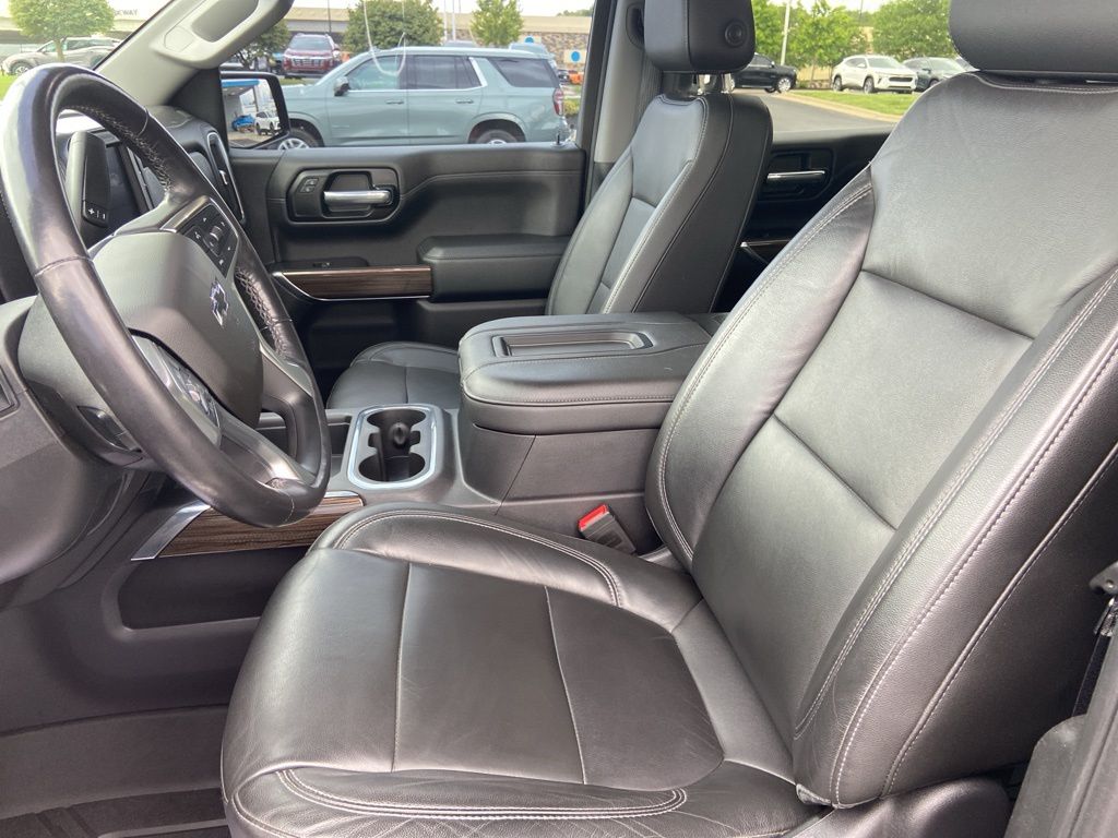 2019 Chevrolet Silverado 1500  17