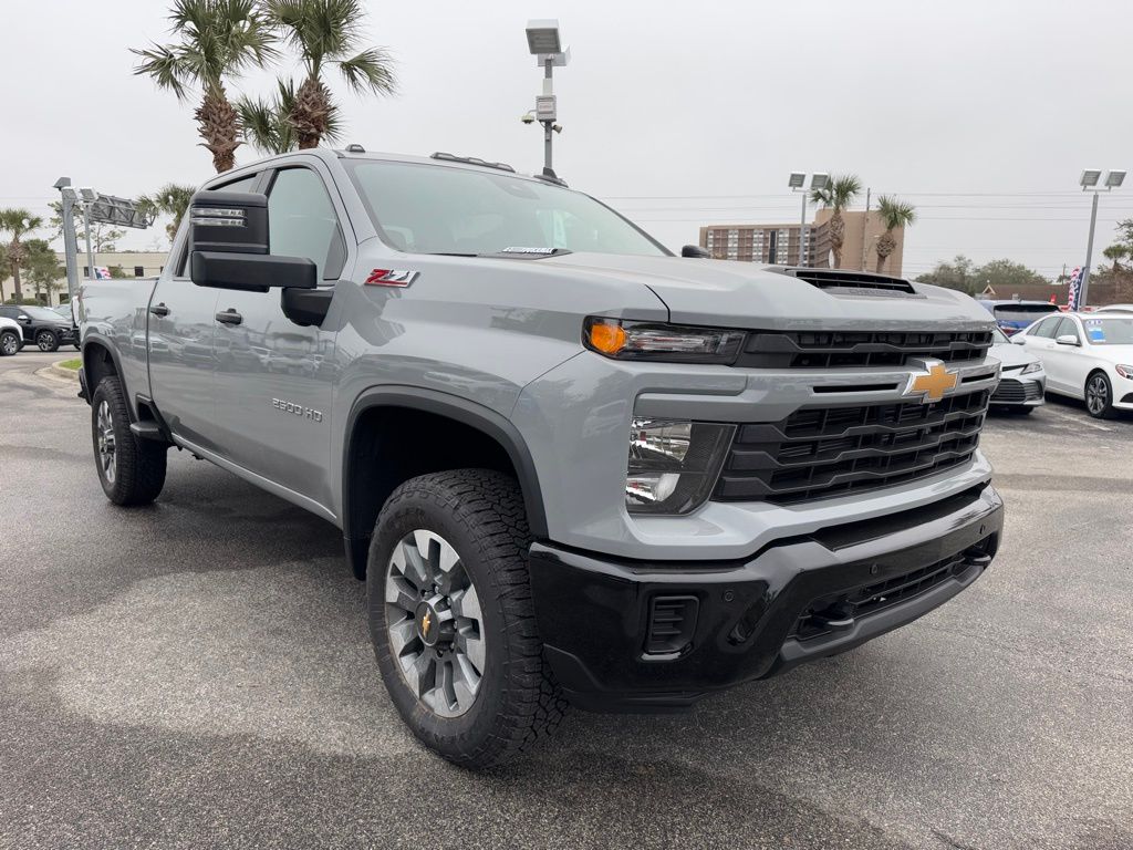 2025 Chevrolet Silverado 2500HD Custom 10