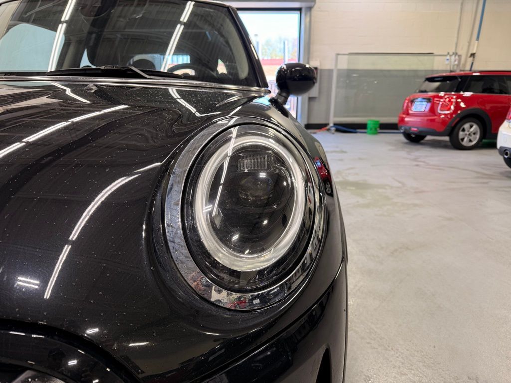 Thumbnail: 2023 MINI Cooper - 9