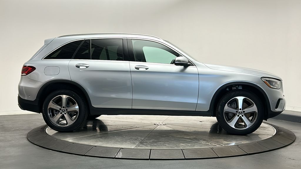 2022 Mercedes-Benz GLC 300 8