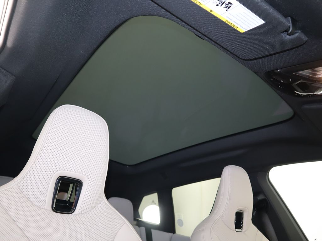 2025 BMW iX xDrive50 19