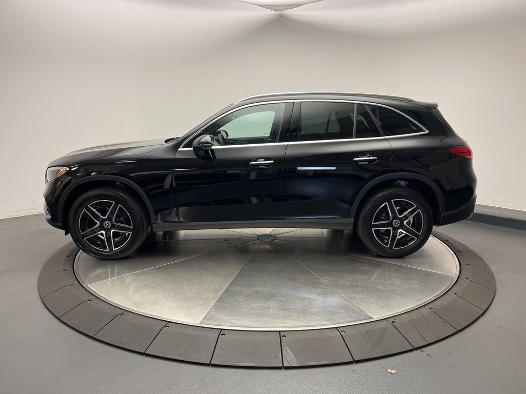 Thumbnail: 2026 Mercedes-Benz GLC - 4