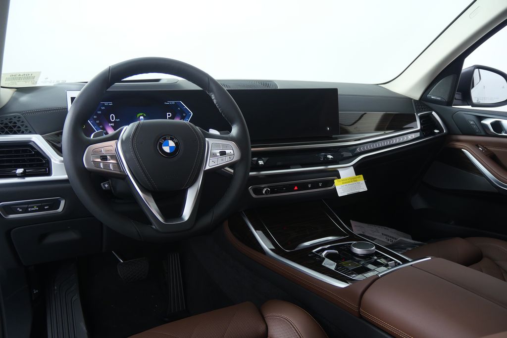 Thumbnail: 2026 BMW X7 - 19