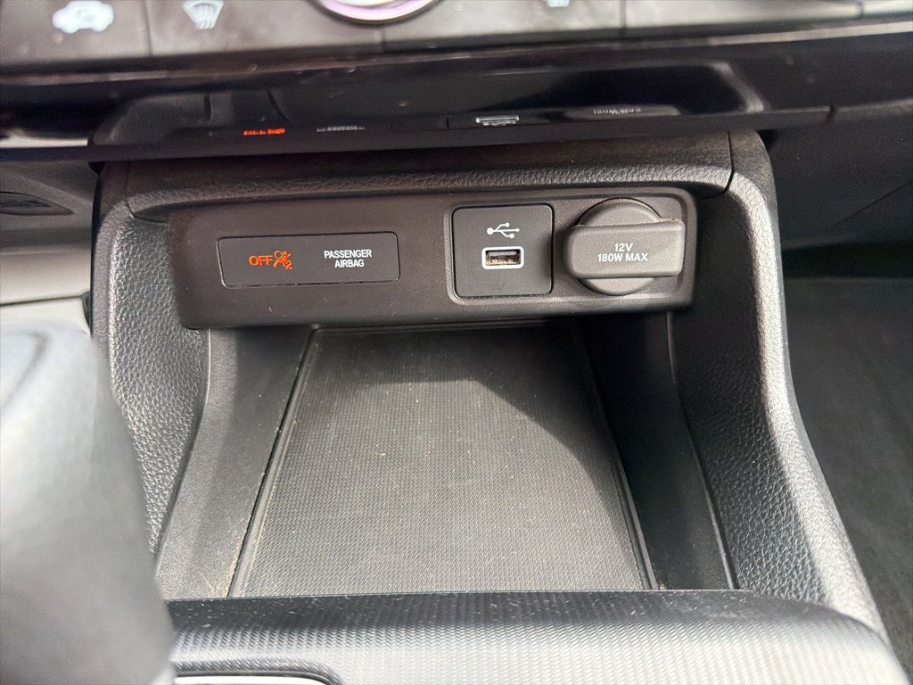 Thumbnail: 2023 Honda Civic - 32