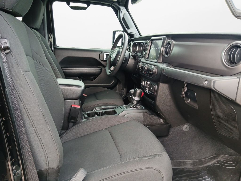 Used Car 2023 Jeep Gladiator  Willys For Sale Under $35,000 In Austin, Texas