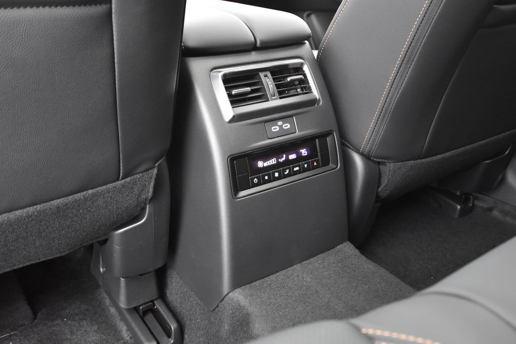 2025 Mazda CX-70 PHEV Premium photo
