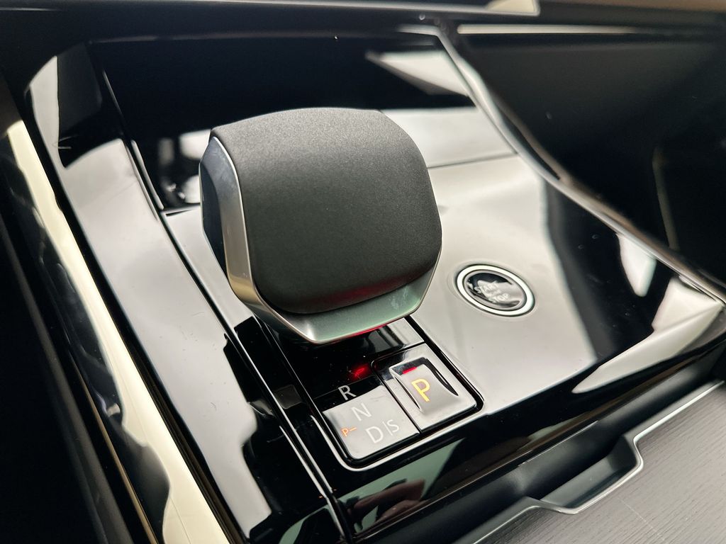 Thumbnail: 2026 Land Rover Range Rover Sport - 12