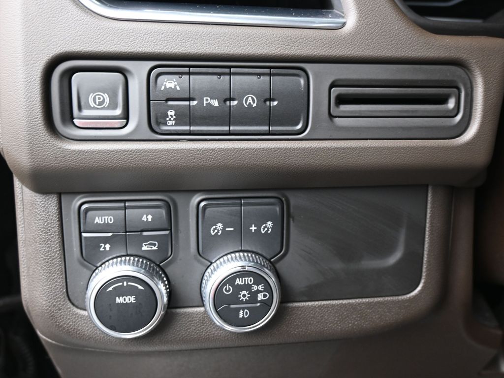 Used 2023 Onyx Black GMC SLT image 16