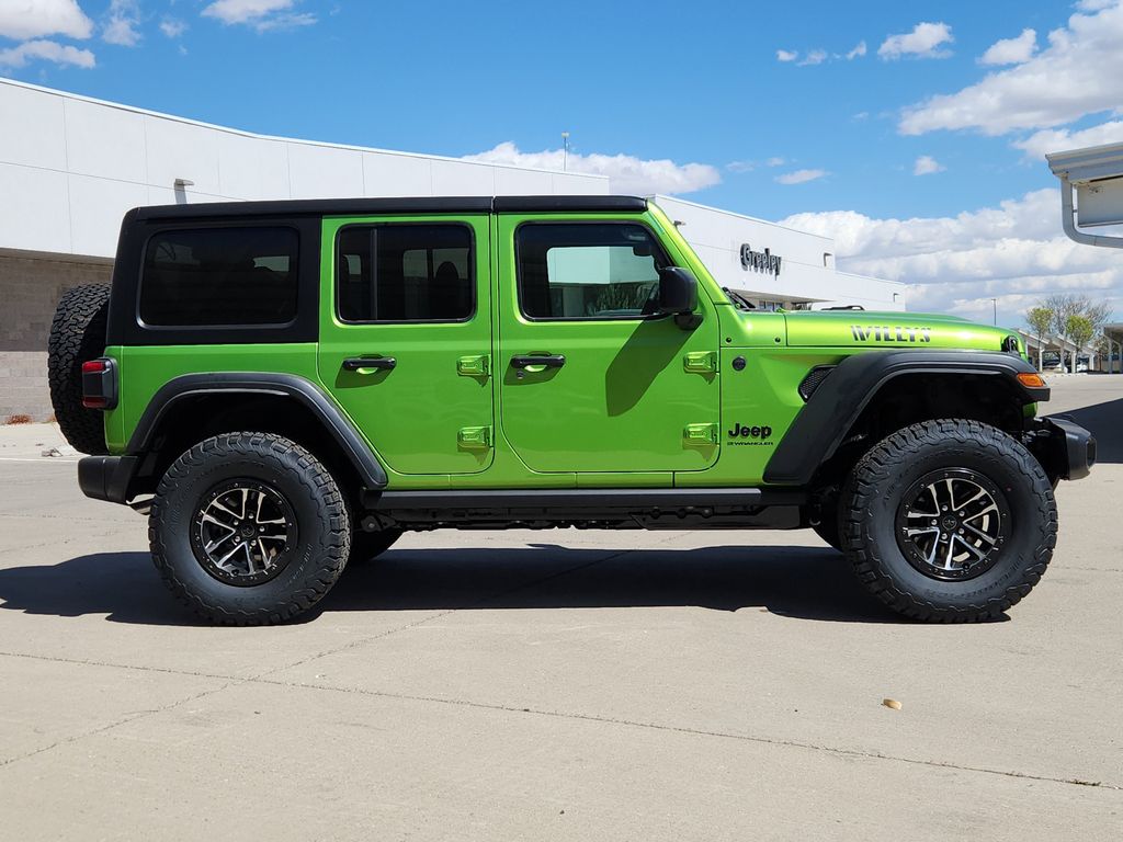 View vehicle photo 2