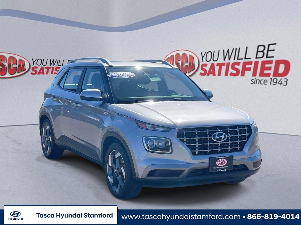 Shimmering Silver 2023 Hyundai Venue SEL FWD SUV / Crossover Front-Wheel Drive Continuously Variable Transmission