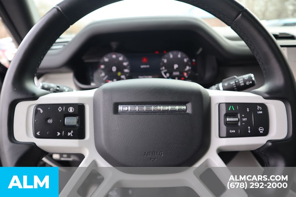 Used 2025 Black Land Rover S image 33