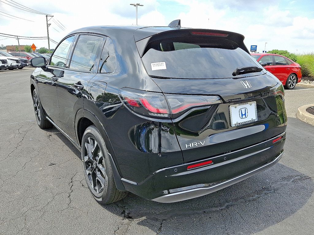 Thumbnail: 2026 Honda HR-V - 3