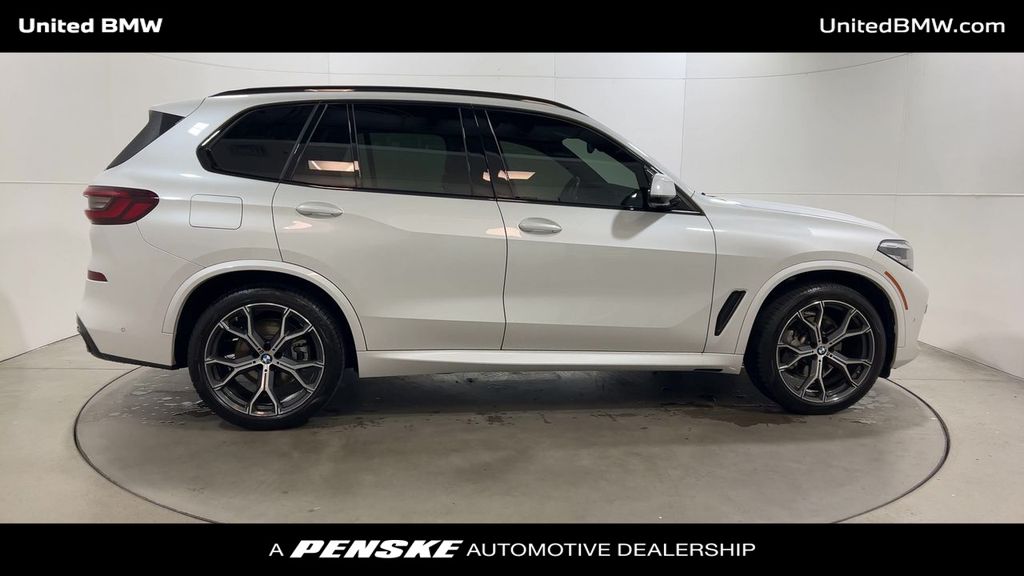 Thumbnail: 2023 BMW X5 - 9