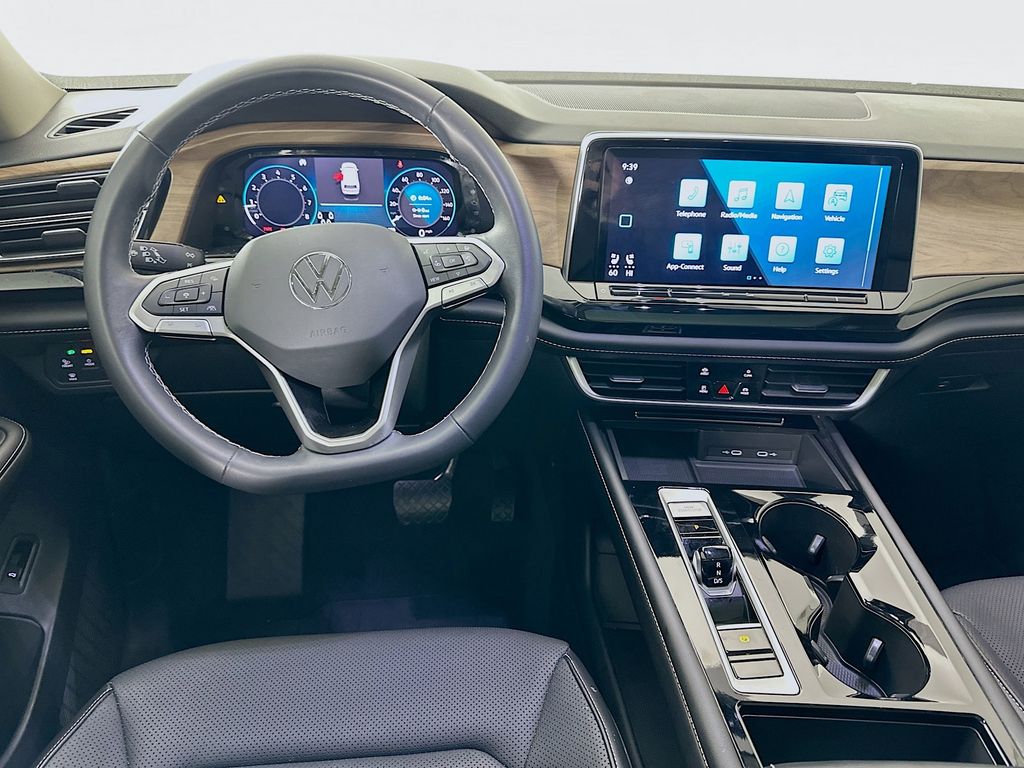 Thumbnail: 2024 Volkswagen Atlas - 22