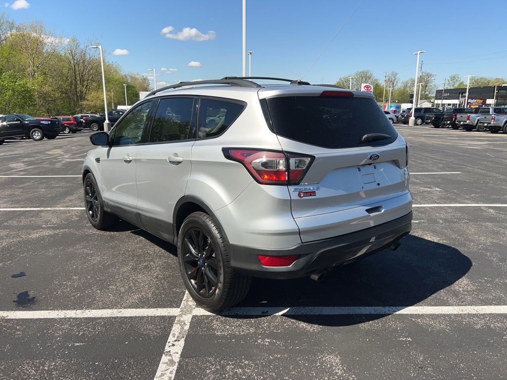 2017 Ford Escape SE 3
