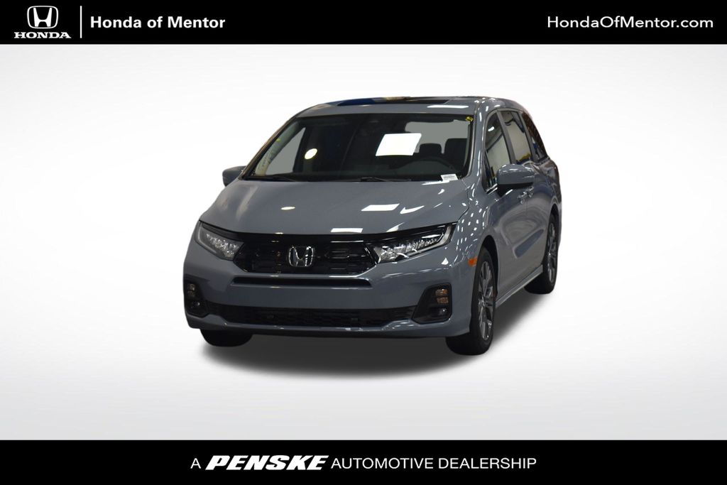 2026 Honda Odyssey Touring's photo