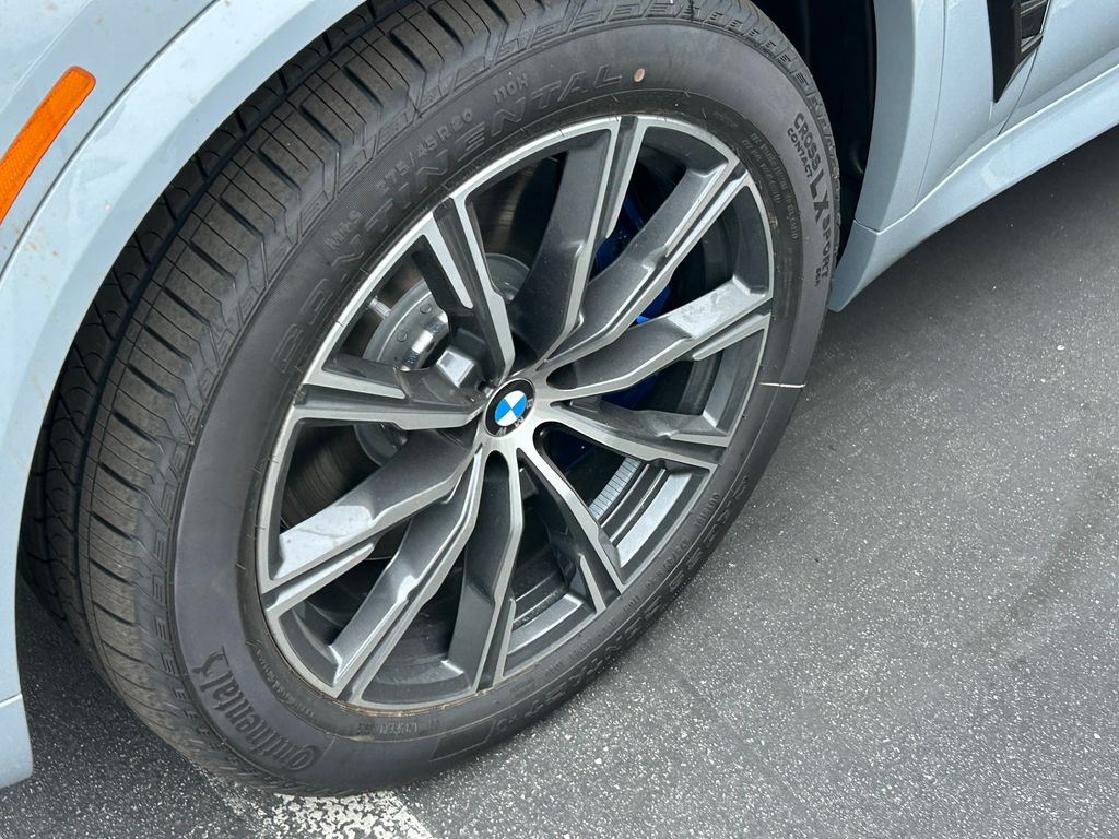 Thumbnail: 2026 BMW X5 - 3