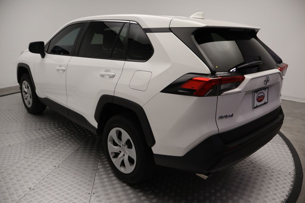 Thumbnail: 2024 Toyota RAV4 - 11