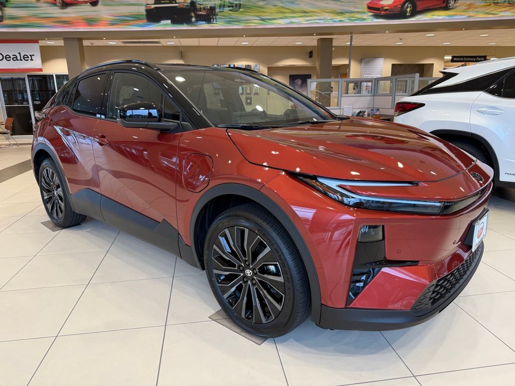 Thumbnail: 2026 Toyota C-HR - 7