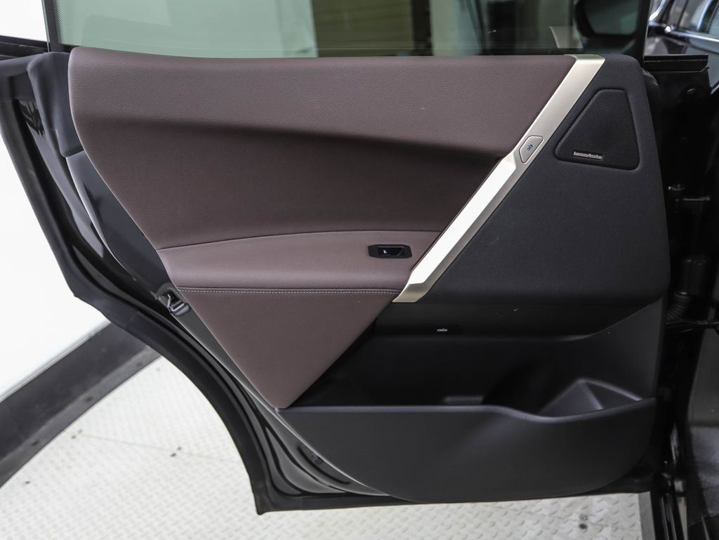 Thumbnail: 2024 BMW iX - 20
