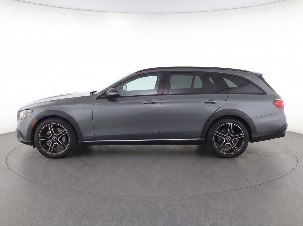 Thumbnail: 2022 Mercedes-Benz E-Class - 6