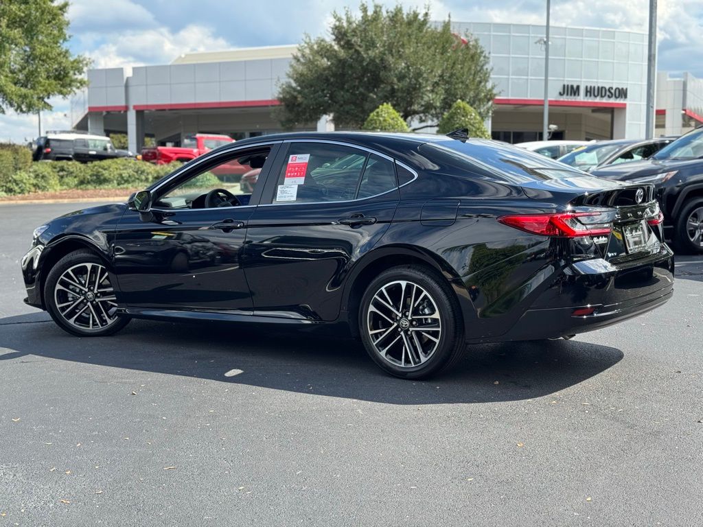 2026 Toyota Camry XLE photo 7