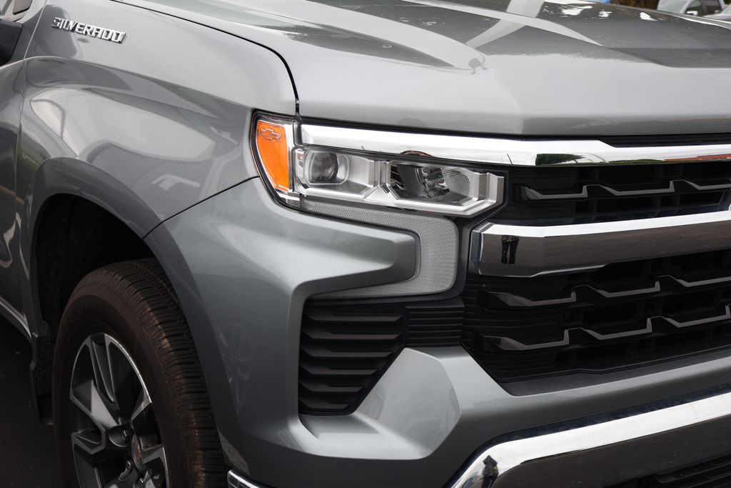 2023 Chevrolet Silverado 1500 LT 4