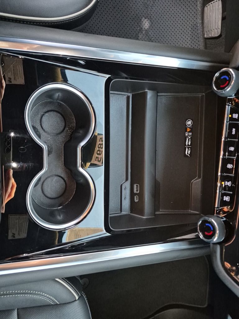 Used Car 2025 Chevrolet Suburban  Premier For Sale Under $70,000 In Austin, Texas