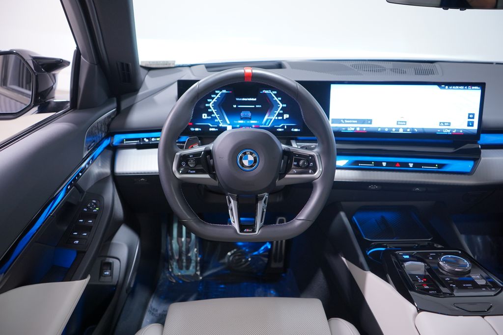 Thumbnail: 2024 BMW i5 - 11