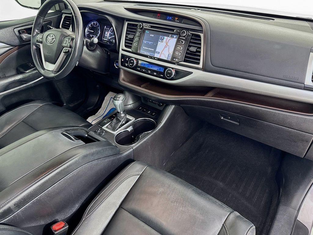 Used Car 2018 Toyota Highlander  For Sale Under $20,000 In Austin, Texas