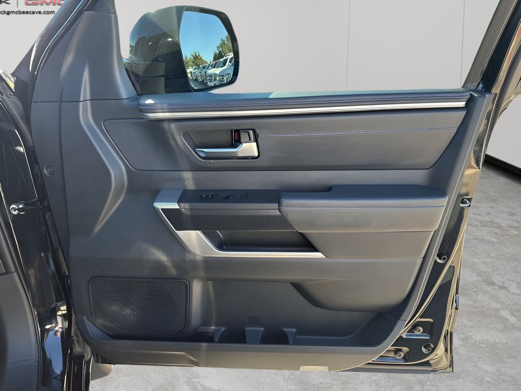 Used Car 2025 Toyota Tundra Hybrid  Platinum For Sale Under $60,000 In Austin, Texas