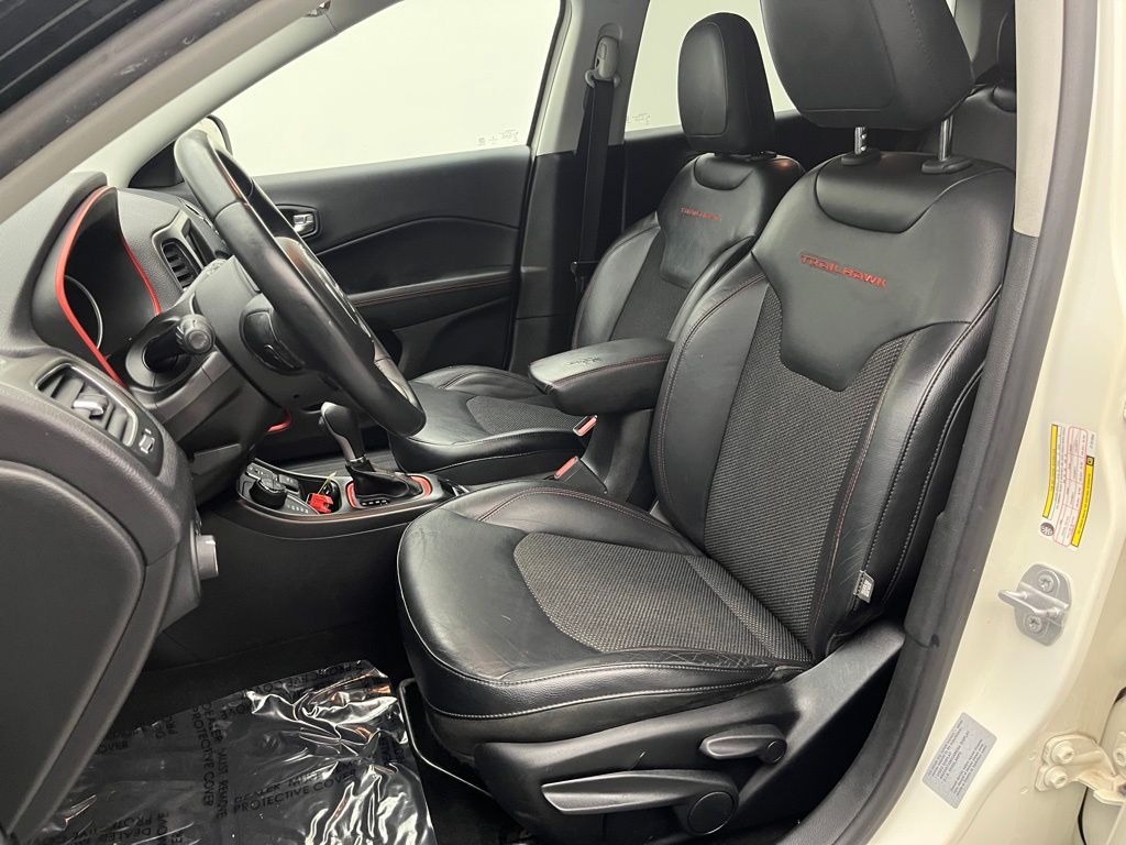 Thumbnail: 2018 Jeep Compass - 10