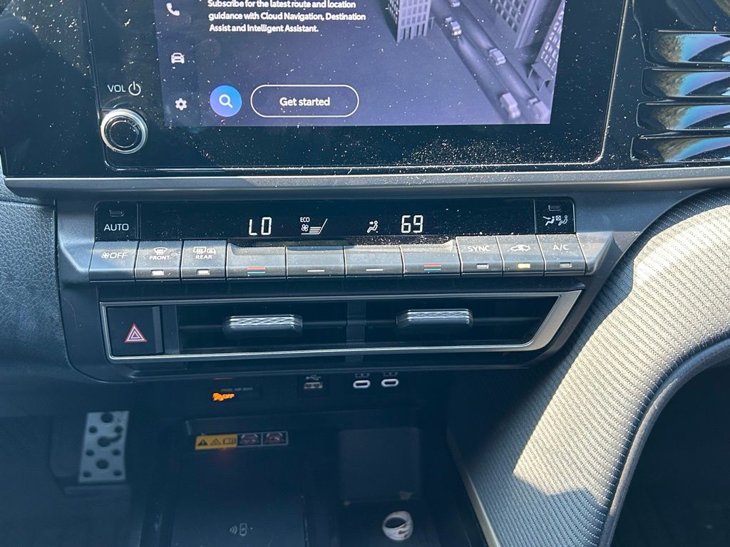 Thumbnail: 2025 Toyota Camry - 26