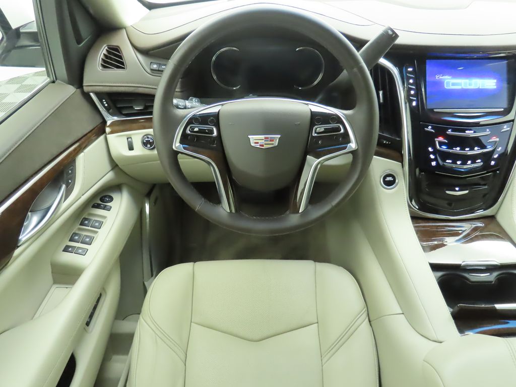 2017 Cadillac Escalade Luxury 10