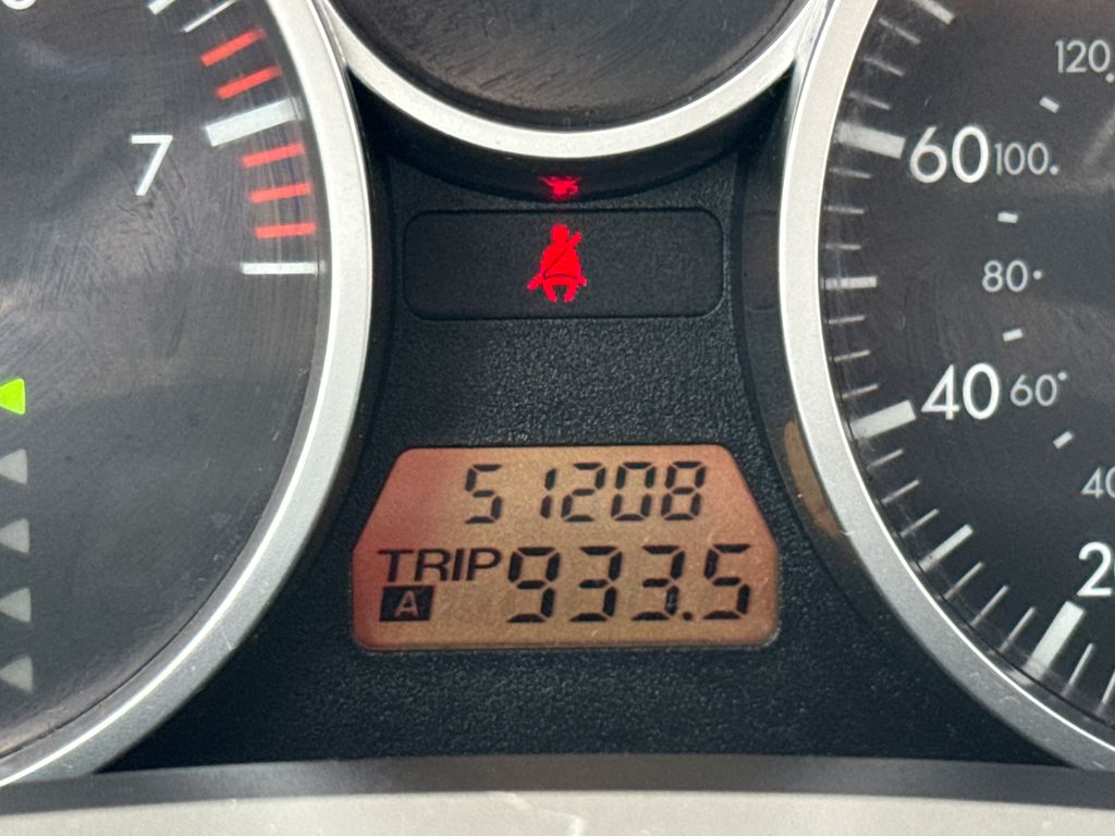 Used 2008 Silver Mazda Touring image 17