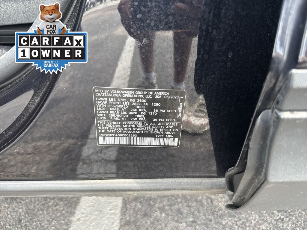2024 Volkswagen Atlas 2.0T SE w/Technology Black at AutoSavvy Houston Southwest