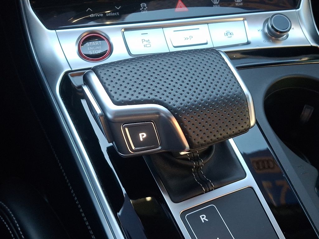 Thumbnail: 2023 Audi S6 - 16