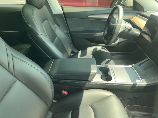 Thumbnail: 2021 Tesla Model 3 - 6