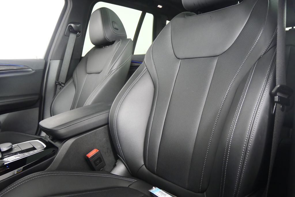Thumbnail: 2024 BMW X3 - 11