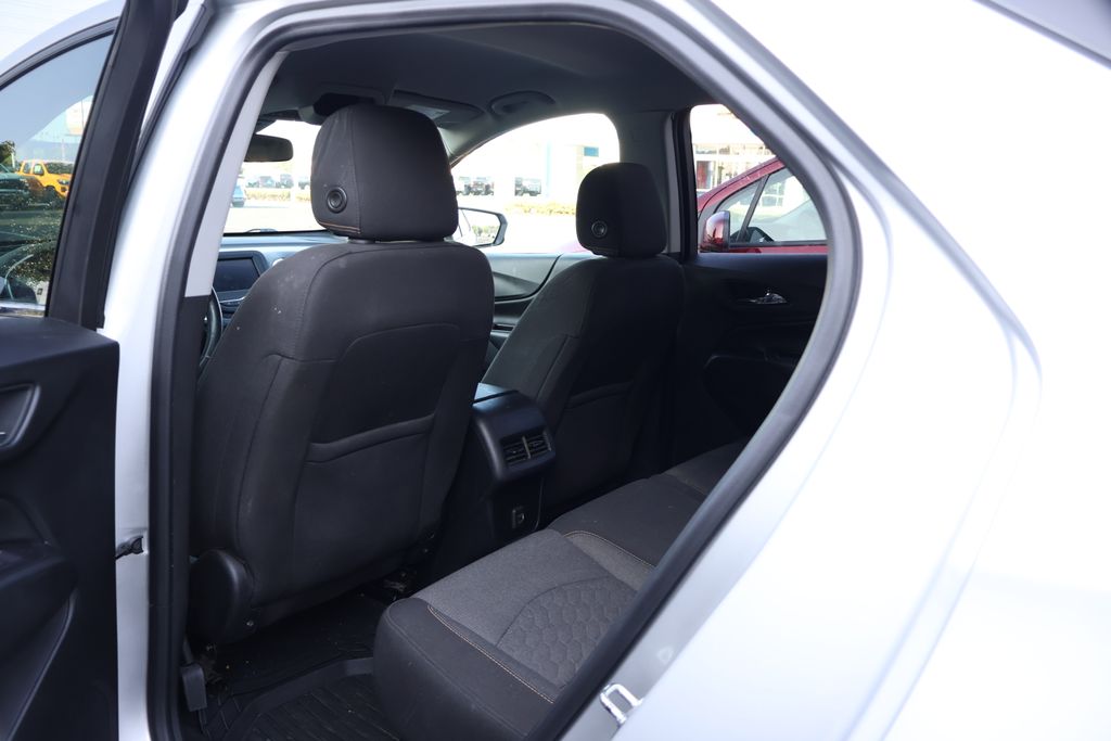 Thumbnail: 2020 Chevrolet Equinox - 31