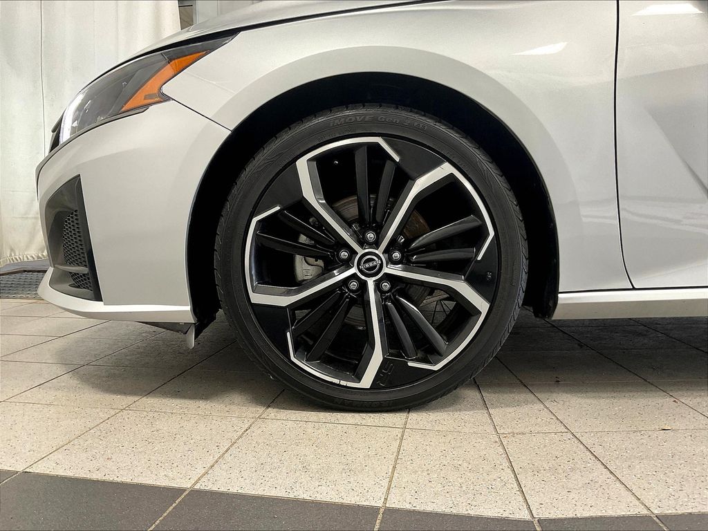 2023 Nissan Altima — photo 7