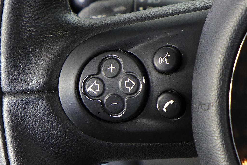 Thumbnail: 2013 MINI Cooper - 27