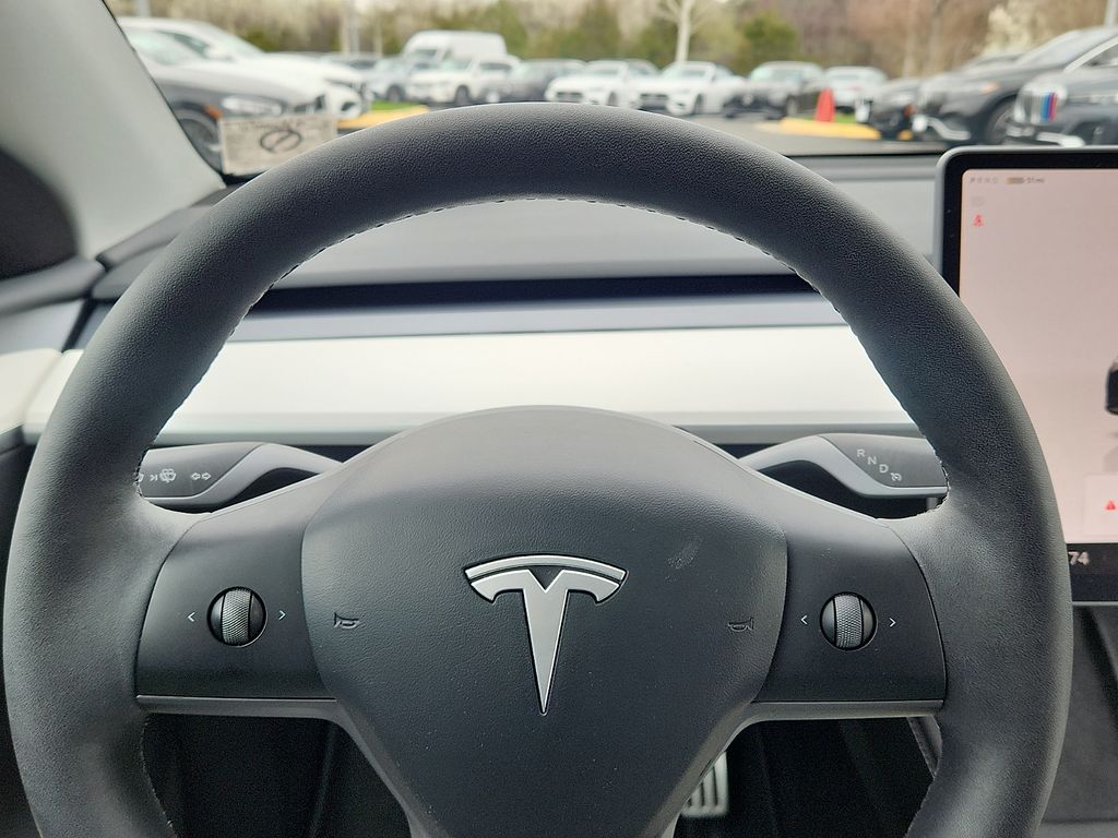 Thumbnail: 2024 Tesla Model Y - 18