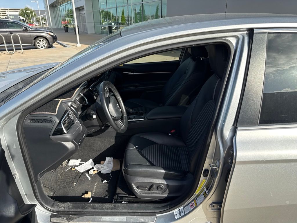 2018 Toyota Camry SE Silver at Durrett Motor Company