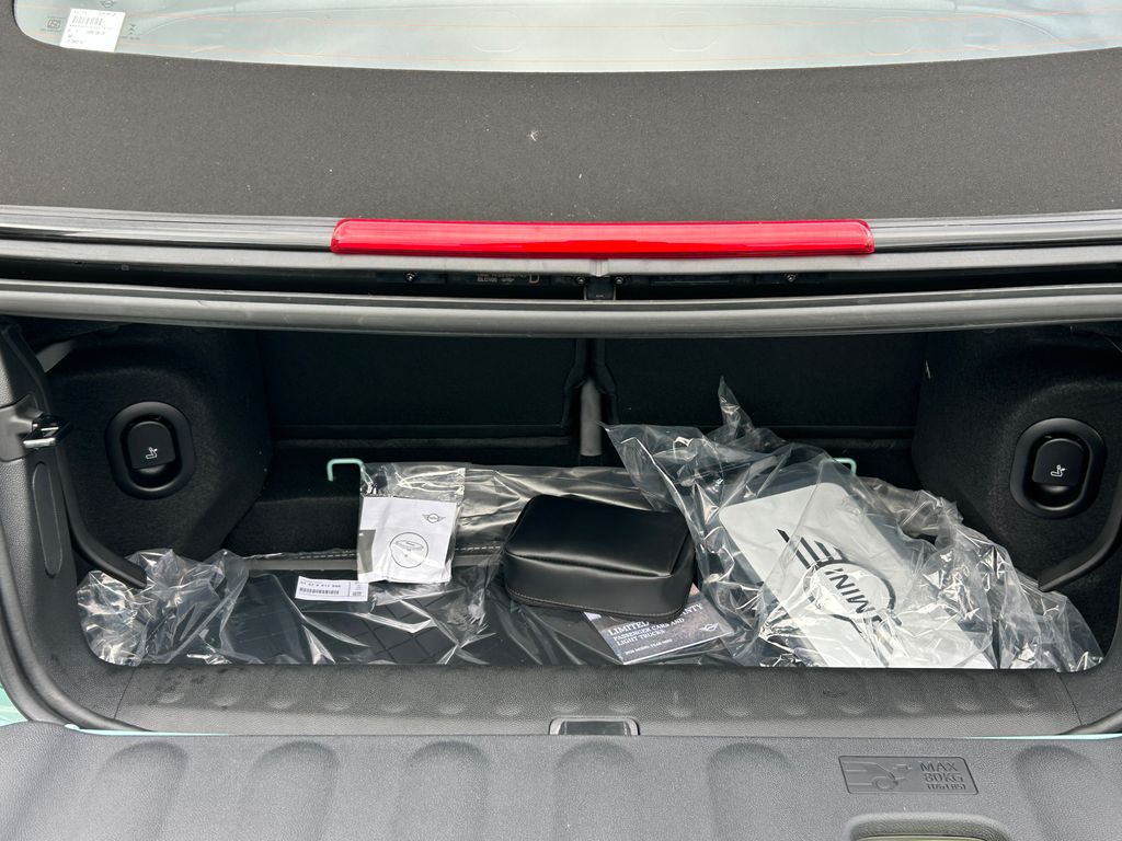 Thumbnail: 2026 MINI Cooper Convertible - 31