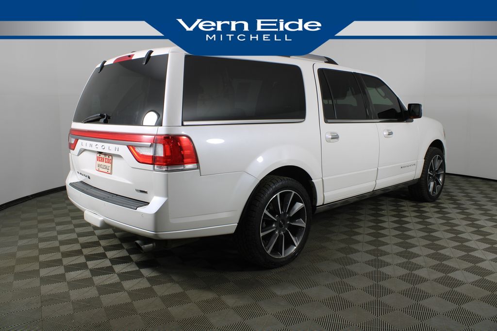 Used 2016 Lincoln Navigator L for sale in 