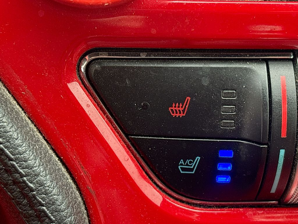 Used 2019 Red Ford GT Premium image 21