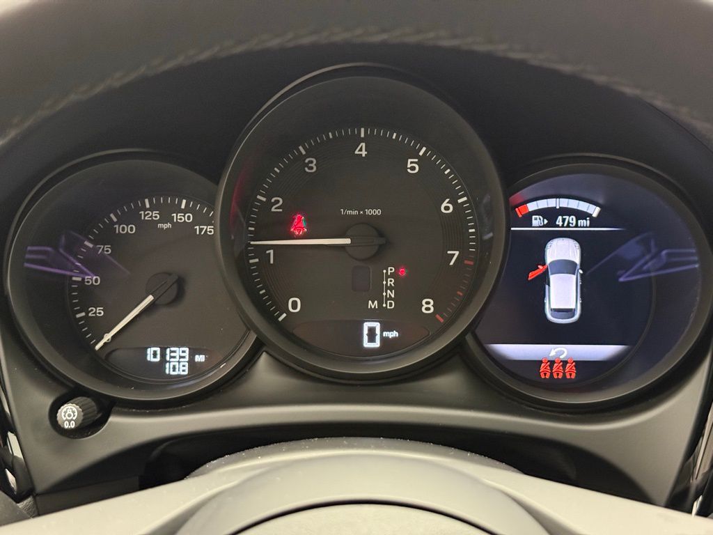 2024 Porsche Macan  11